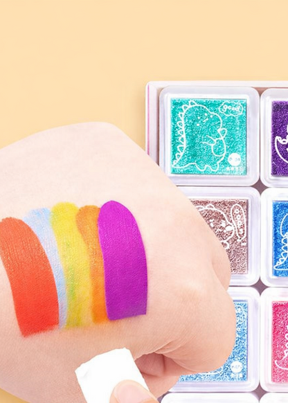 TinyArtists™ Non-Toxic Finger Paint Stamp Kit