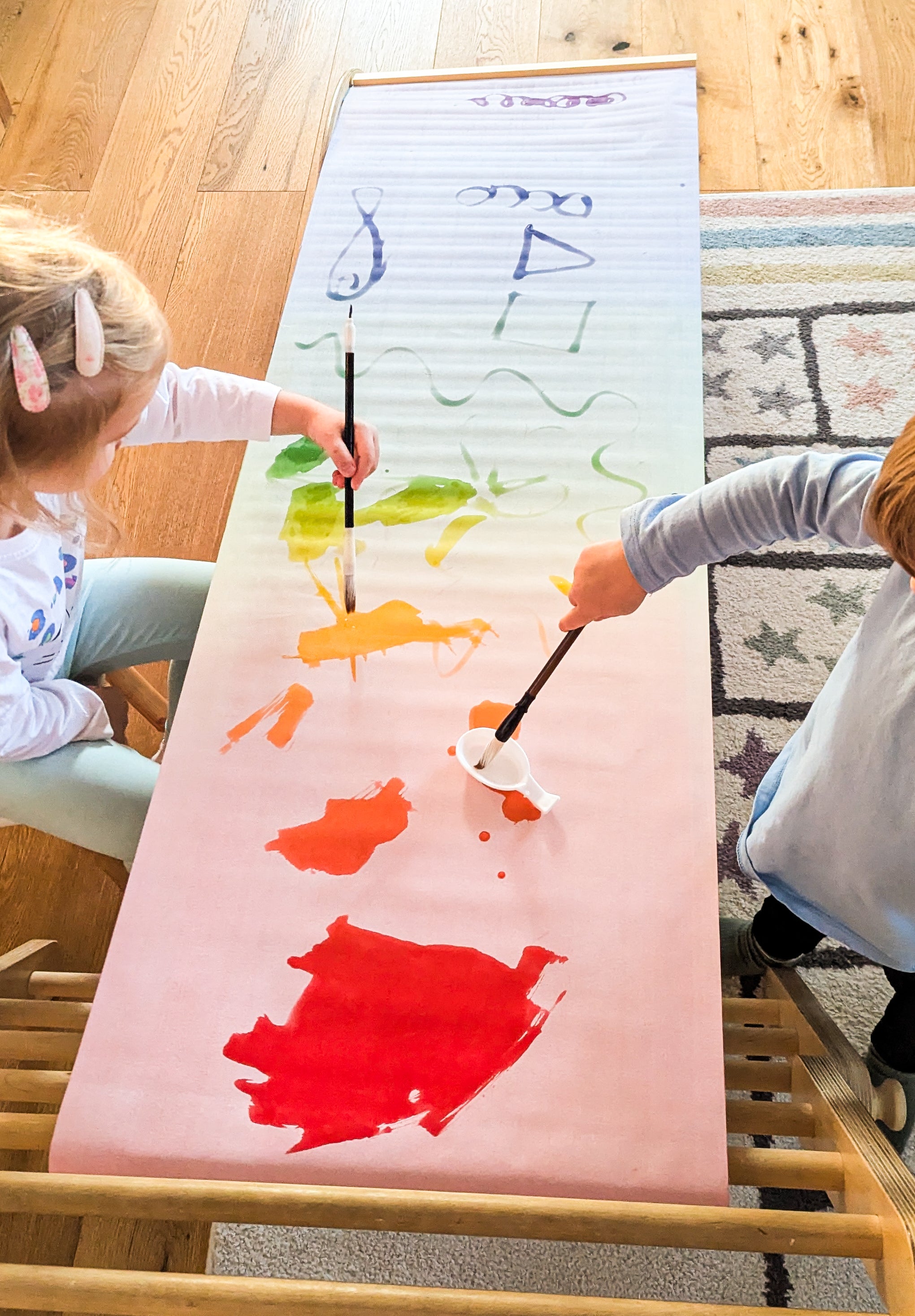 Ideal for siblings – shared painting fun for kids 1–6 years old.